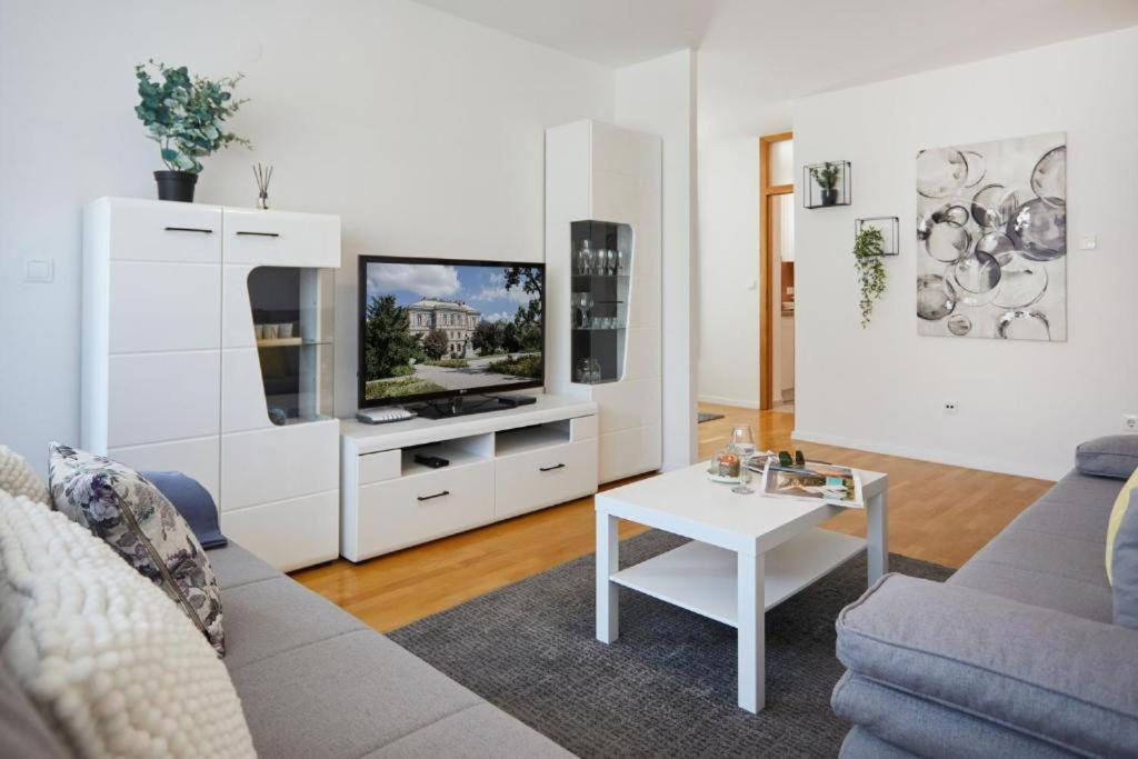 Apartment Madral Zagrzeb Zewnętrze zdjęcie