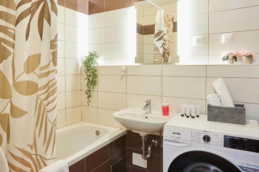 Apartment Madral Zagrzeb Zewnętrze zdjęcie